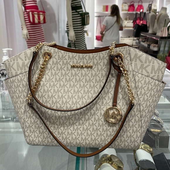 MICHAEL KORS LG CHAIN SHOULDER TOTE VANILLA